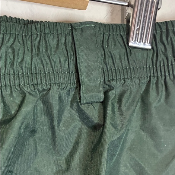 Browning Men's Forest Green Water Resistant Pants 100% Nylon - Picture 3 of 8